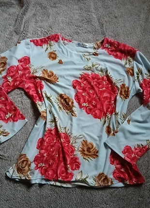 Blusa donna flower in seta bellissima tg M, condizioni: Ottime, taglia: M / IT 42 / EU 38, €4.00, €4.90 include la Protezione acquisti