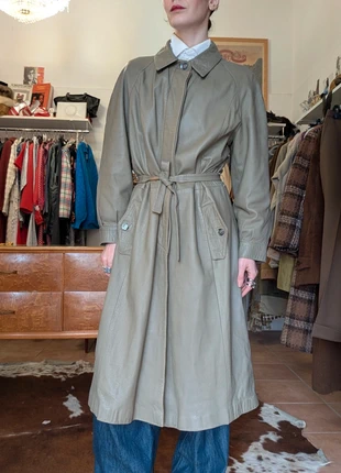 Trench lungo vintage 60s in vera pelle verde salvia con cintura, brand: Vintage, condizioni: Ottime, taglia: L / IT 44 / EU 40, €130.00, €137.20 include la Protezione acquisti Pro